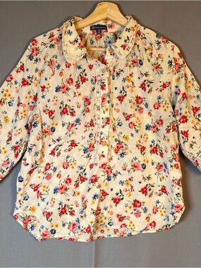 Democracy Womens SzM Cream Floral Button-Up 3/4 Sleeve Top Crochet Details